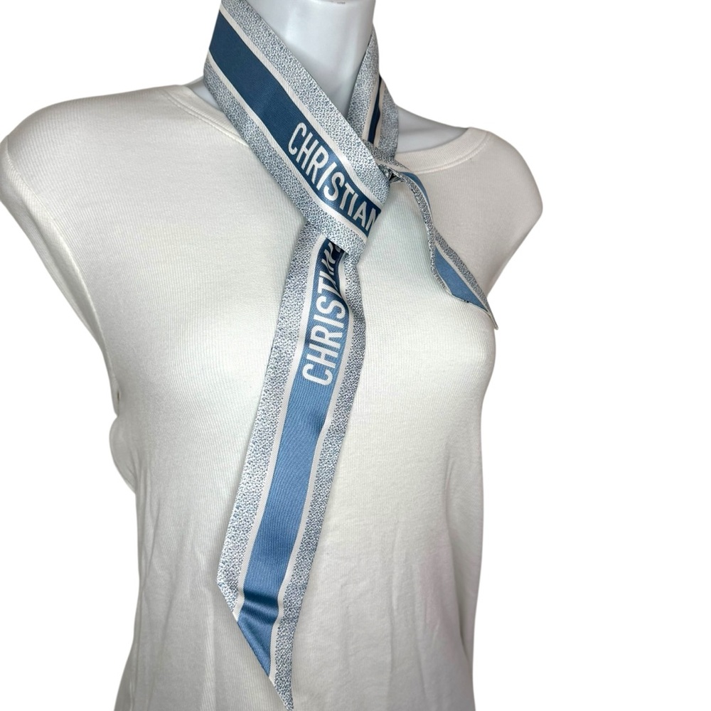 Christian Dior Elegant Blue/White Silk Mitzah Scarf New Luxury Floral - Picture 4 of 14